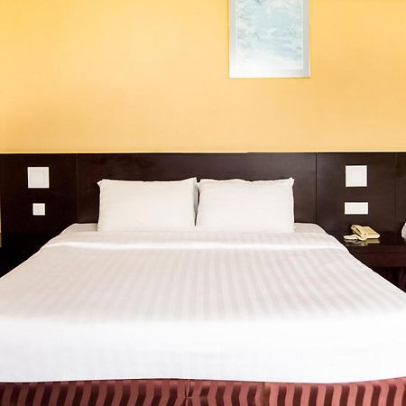 Oyo 89693 Perkasa Hotel Keningau Near Hospital Keningau Екстер'єр фото