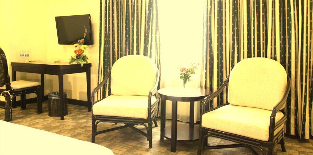 Oyo 89693 Perkasa Hotel Keningau Near Hospital Keningau Екстер'єр фото