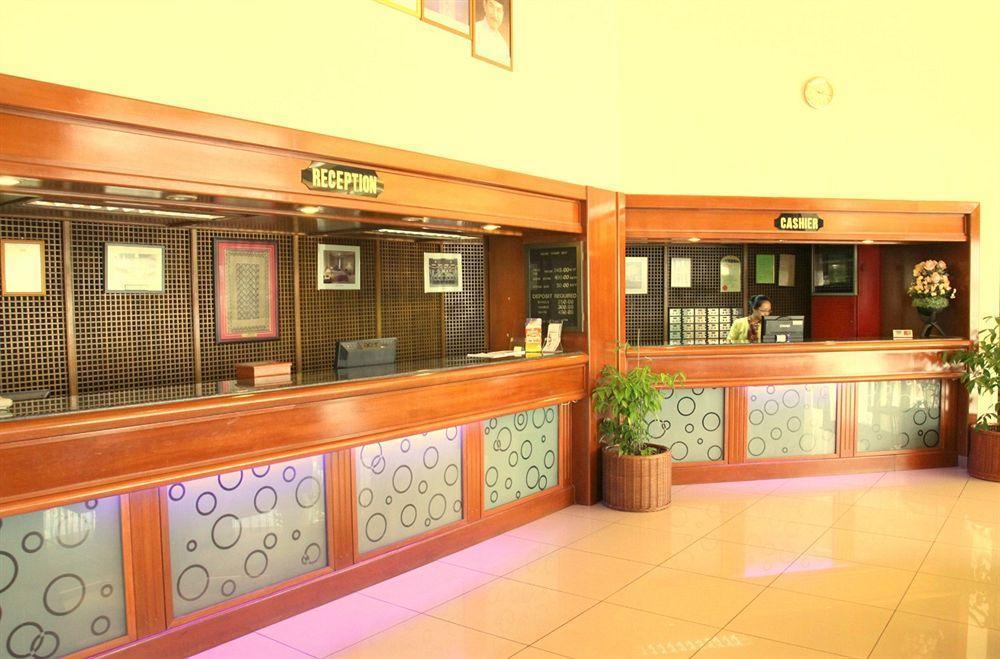 Oyo 89693 Perkasa Hotel Keningau Near Hospital Keningau Екстер'єр фото