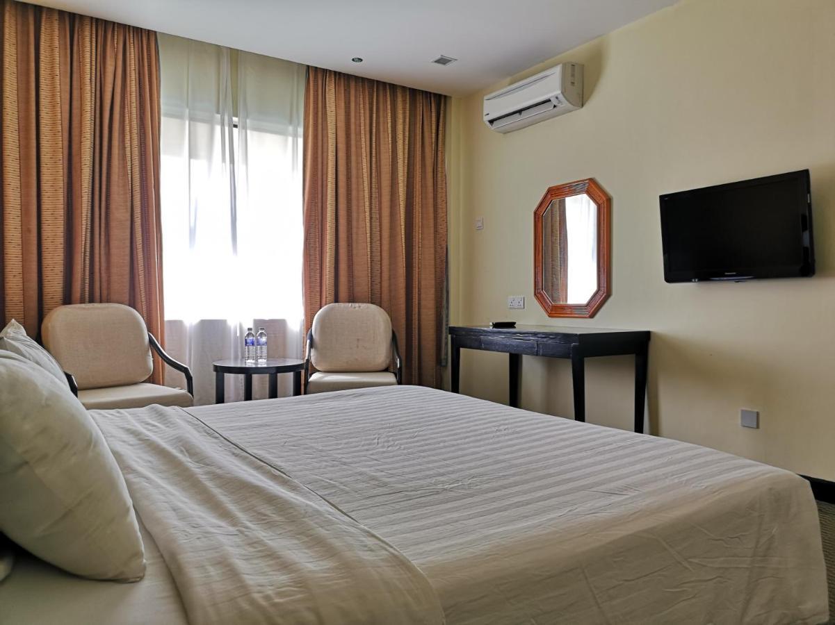 Oyo 89693 Perkasa Hotel Keningau Near Hospital Keningau Екстер'єр фото