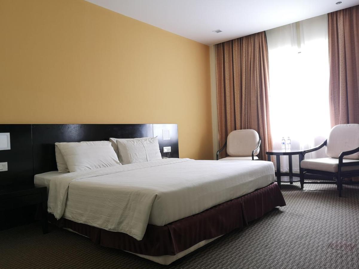 Oyo 89693 Perkasa Hotel Keningau Near Hospital Keningau Екстер'єр фото